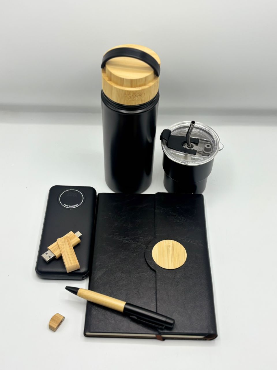 Coffret VIP Black Carbon & Bambou — Collection Executive Noir – Image 2